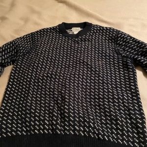 Blue/white fleck sweater